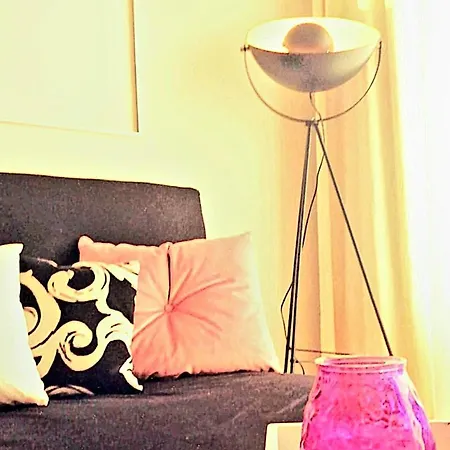 Apartamento Apto Entero 1 Hab En El Centro, Cerca De La Playa